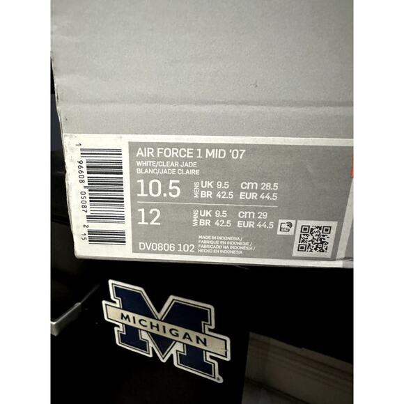 Air Force 1 Mid '07 Men's SIZE 10.5 White/Clear Jade DV0806-102 - Picture 6 of 6